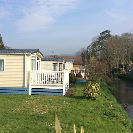 Pet Friendly Riverside Static Caravan Cheddar Buitenkant foto