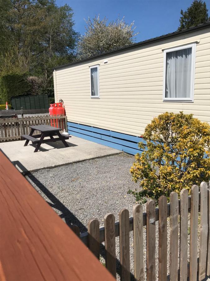 Pet Friendly Riverside Static Caravan Cheddar Buitenkant foto
